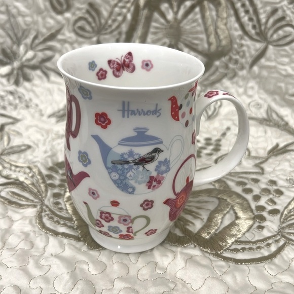 Harrods Other - Harrods - floral unique design